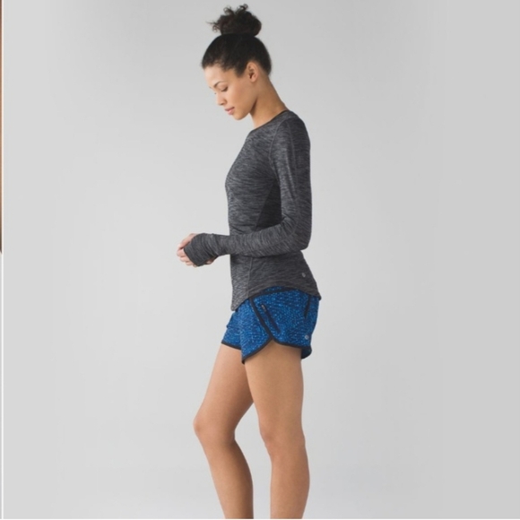 Lululemon Tracker Shorts III “4" In Samba Snake Kayak Blue Hero Size 6 - Picture 9 of 9